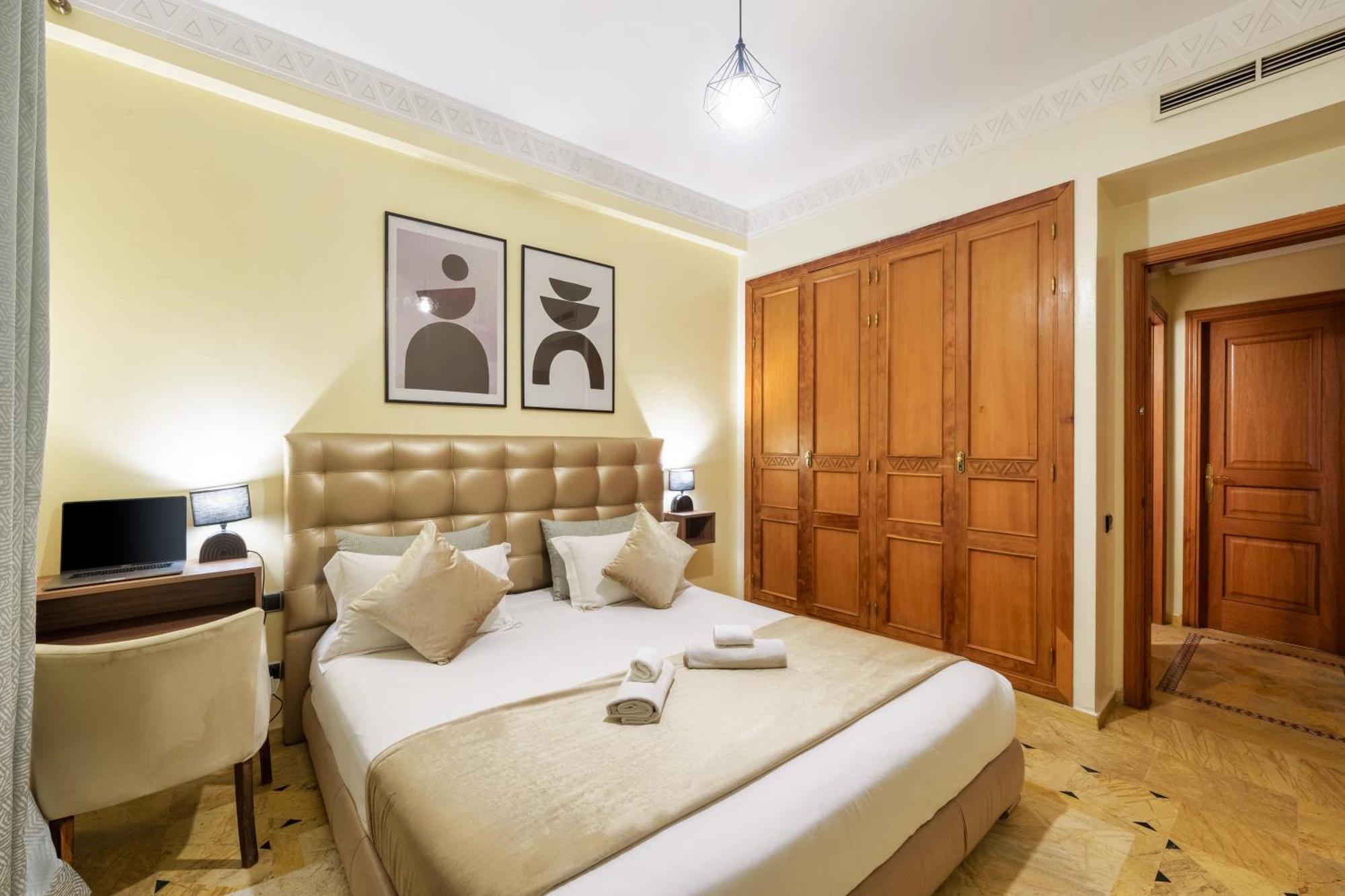 Appartement Haut Standing Gueliz Plaza Avec Vue Marrakesh Exterior photo