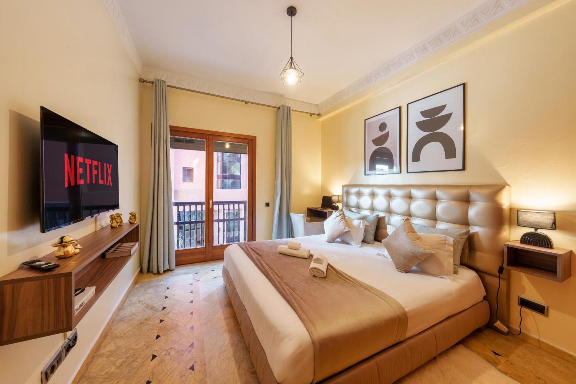 Appartement Haut Standing Gueliz Plaza Avec Vue Marrakesh Exterior photo